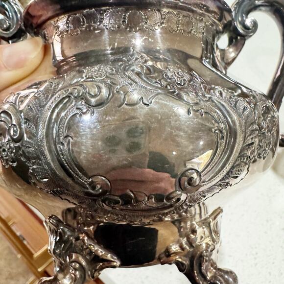 Reed & Barton Regent 5600 C2 silver plated set of 5 coffee/tea set Hand Chased - Picture 5 of 12